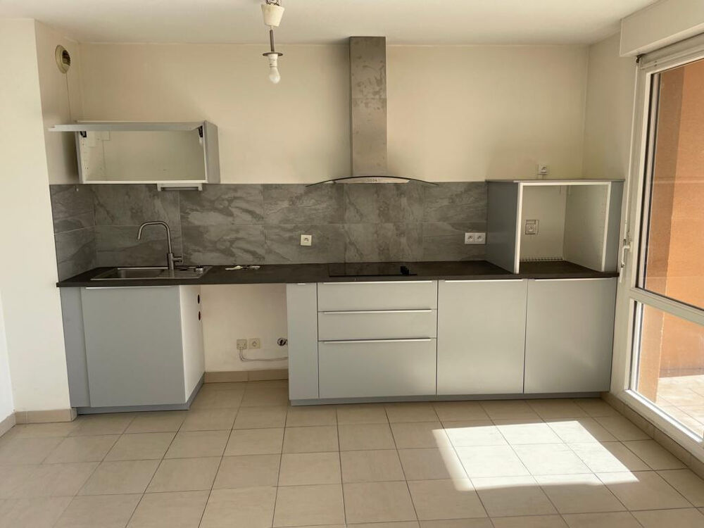 Location Appartement T2 HAMEAU CEZANNE AVENUE RAVANAS Aix en provence