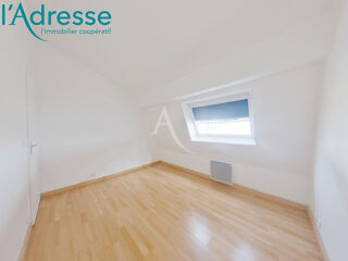 Appartement à louer 3 pièces 49 m²