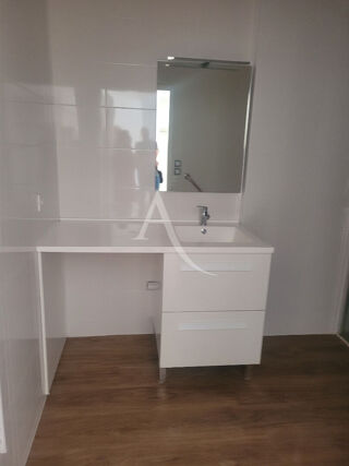  Appartement à louer 2 pièces 40 m²