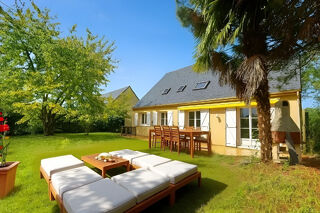  Maison à louer 7 pièces 167 m²