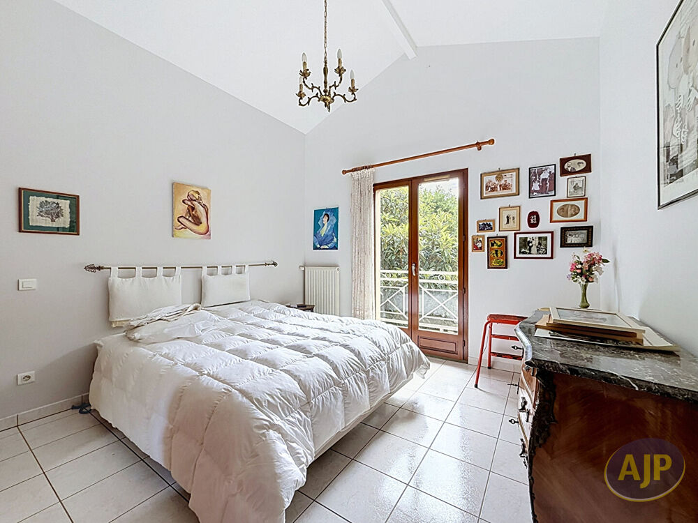 à vendre  Maison Gujan-Mestras (33470)