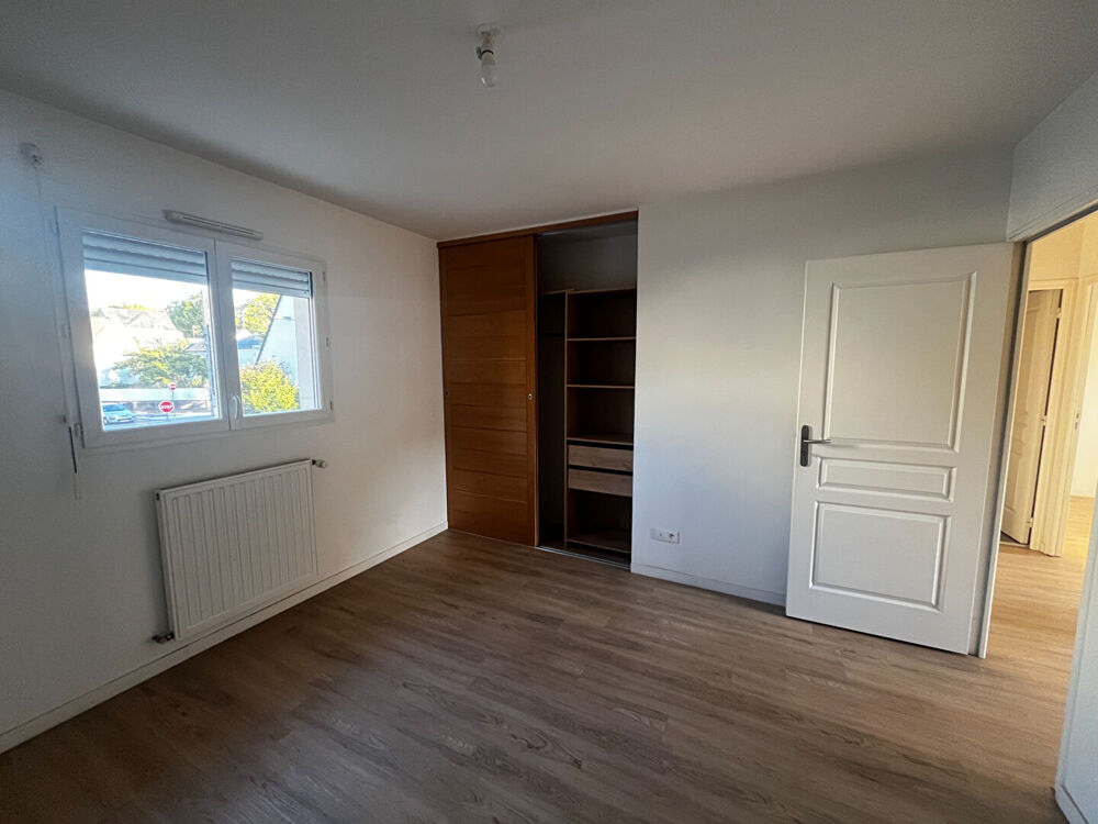 A louer - Maison T4 avec terrasse, jardinet et garage - Angers secteur Roseraie
