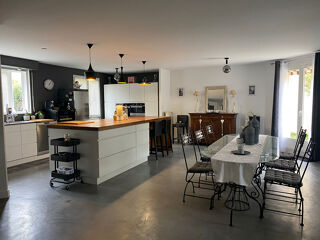  Maison à vendre 7 pièces 186 m²