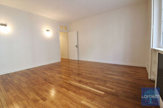 Appartement à louer 2 pièces 53 m²