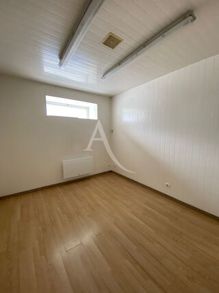   Bureaux Jargeau 85 m2 Jargeau