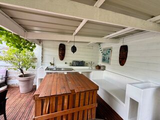  Maison � vendre 6 pi�ces 243 m�