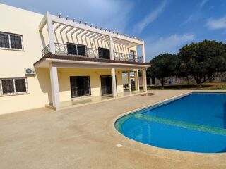  Maison � vendre 12 pi�ces 450 m� La somone