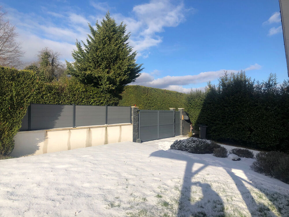 � vendre  Maison Cessy (01170)