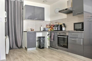  Immeuble � vendre 9 pi�ces 199 m�