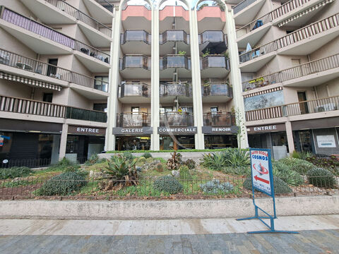 Cagnes sur Mer, centre ville, Local commercial + 2 Parkings + 2 Caves 149000 06800 Cagnes sur mer