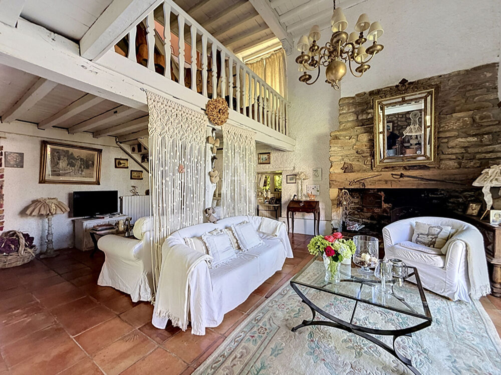 à vendre  Villa Haut-de-Bosdarros (64800)