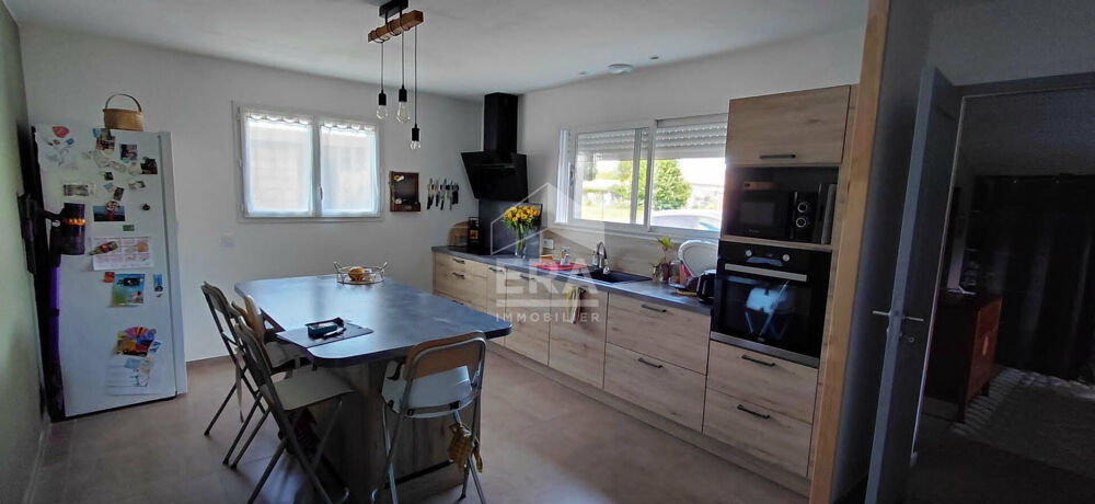 Vente Maison Maison plain-pied 120 m² avec piscine et vue dégagée Porcheres