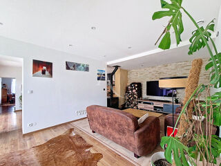  Maison � vendre 9 pi�ces 205 m�