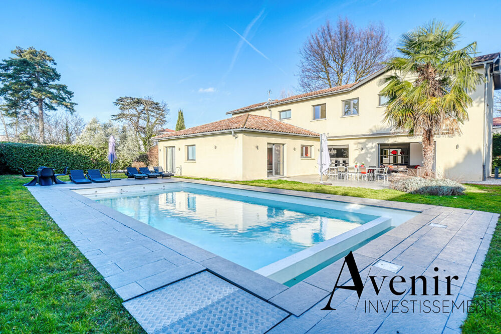 Vente Maison Ecully - Maison 7 pièces 300 m2 + 125 m2 sous sol - piscine Ecully