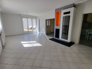  Maison  vendre 8 pices 133 m