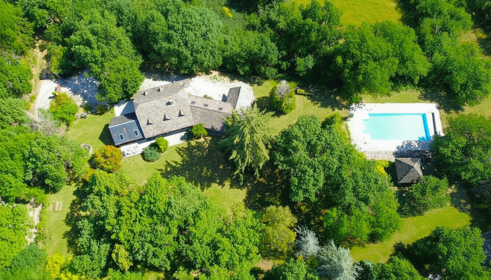 Vente Maison VILLA T5 + terrain 6365 m² + piscine int et ext Salles la source