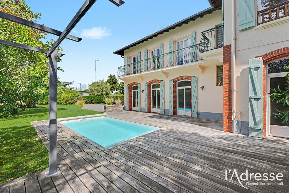 Exclusivité l'Adresse - Maison Toulousaine T5 de 160m² avec Piscine sur un Terrain de 650m²