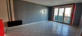  Appartement à louer 2 pièces 56 m²