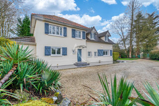  Maison à vendre 7 pièces 210 m²