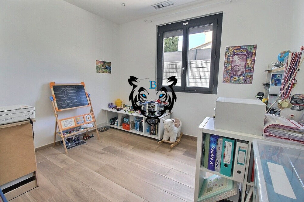 à vendre  Maison Roquebrune-sur-Argens (83520)