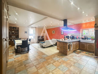  Maison  vendre 8 pices 140 m