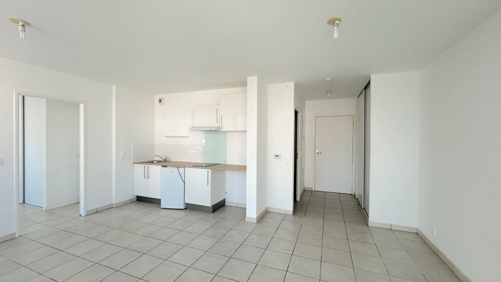 Appartement T2 avec balcon et parking à vendre ? Bordeaux secteur Lac / Ginko