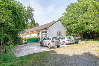  Maison à vendre 12 pièces 205 m²