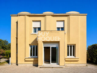  Villa à vendre 8 pièces 220 m²