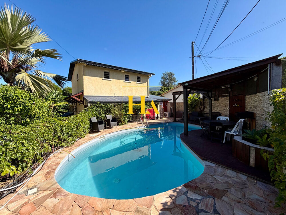 Location Maison À louer  Superbe villa T4 bis meublée entièrement climatisée avec piscine et vue nature Saint louis