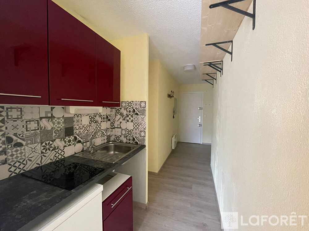 Location Appartement Studio à louer de 26 m² au coeur de Prades Prades