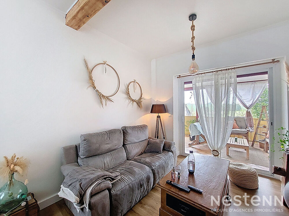 A Vendre Maison en pierre entièrement rénovée de 86 m² avec jardin et dépendances au coeur de Mézin