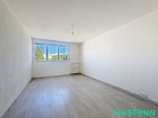  Appartement à louer 3 pièces 66 m²