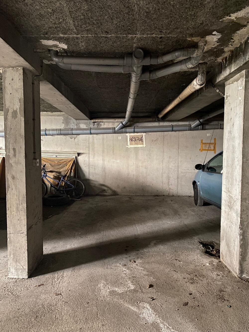 Location Parking/Garage Parking / box Besancon