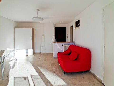  Appartement � louer 1 pi�ce 24 m� Cannes