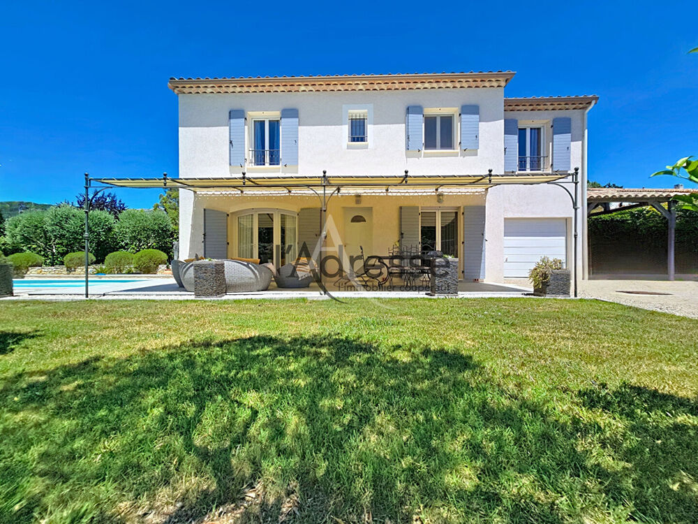 Magnifique Villa 4 pièces 115m² avec piscine à Grasse Saint-Jacques