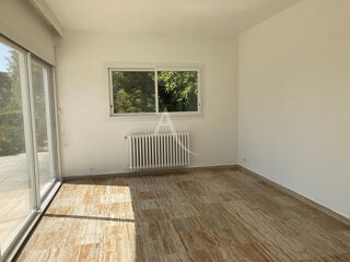  Maison  louer 5 pices 189 m