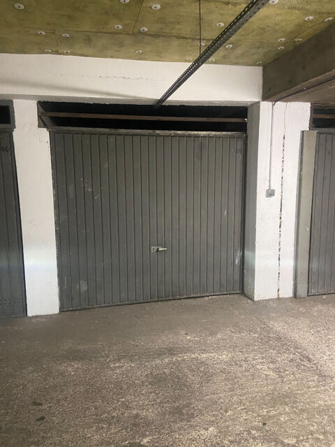  Parking / Garage � louer 