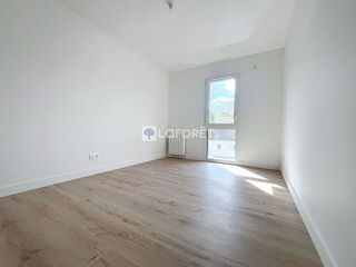  Appartement � louer 4 pi�ces 71 m�