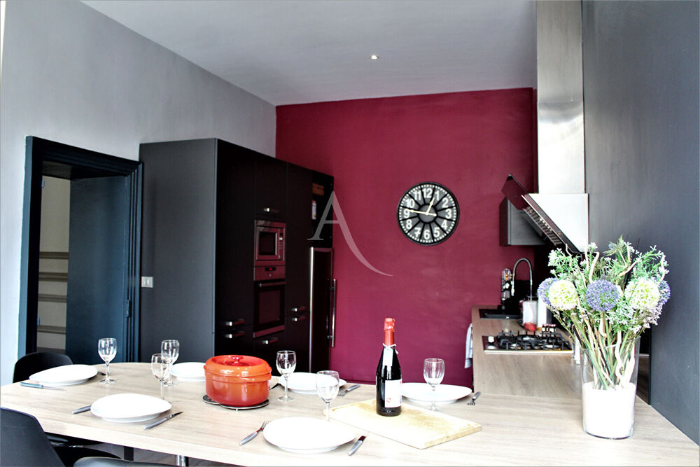 Grand appartement hyper centre - FONTENAY LE COMTE