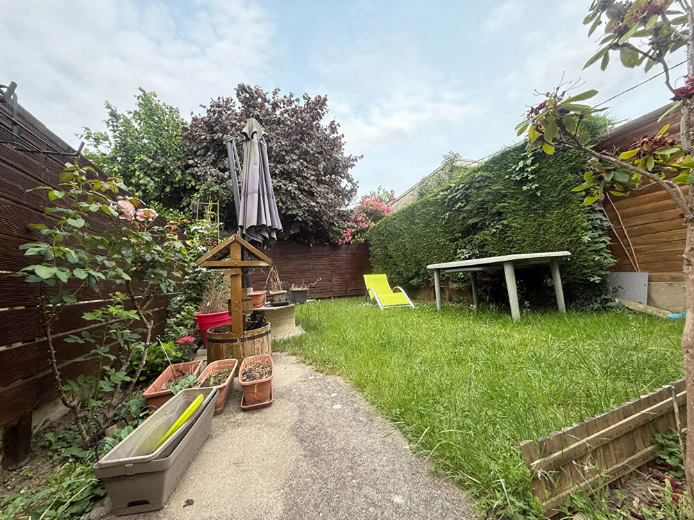 Maison 103.m² 3 chambres et jardin. A proxmité du métro Mons Sarts