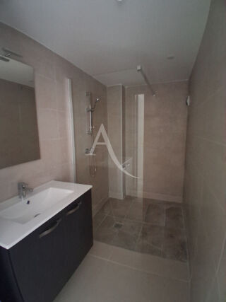  Appartement � louer 3 pi�ces 65 m�