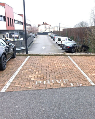  Parking / Garage à vendre 