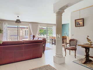  Maison � vendre 6 pi�ces 255 m�