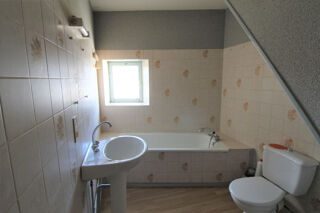  Appartement à louer 3 pièces 61 m²
