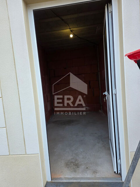 Entrep&ocirc;t / local Grisy Suisnes 7 m2 90 77166 Grisy suisnes