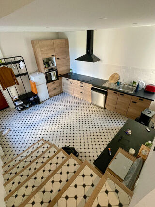  Appartement à louer 4 pièces 91 m²