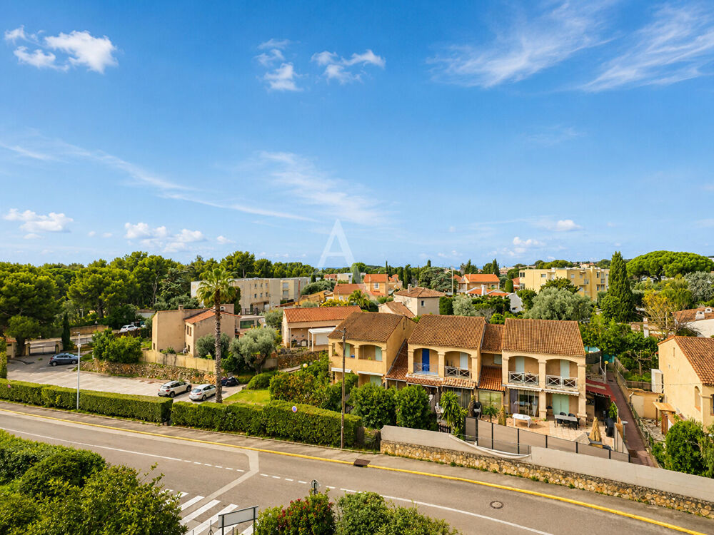 Vente Appartement BANDOL - À PIED DU PORT, DU CENTRE ET DES PLAGES Bandol