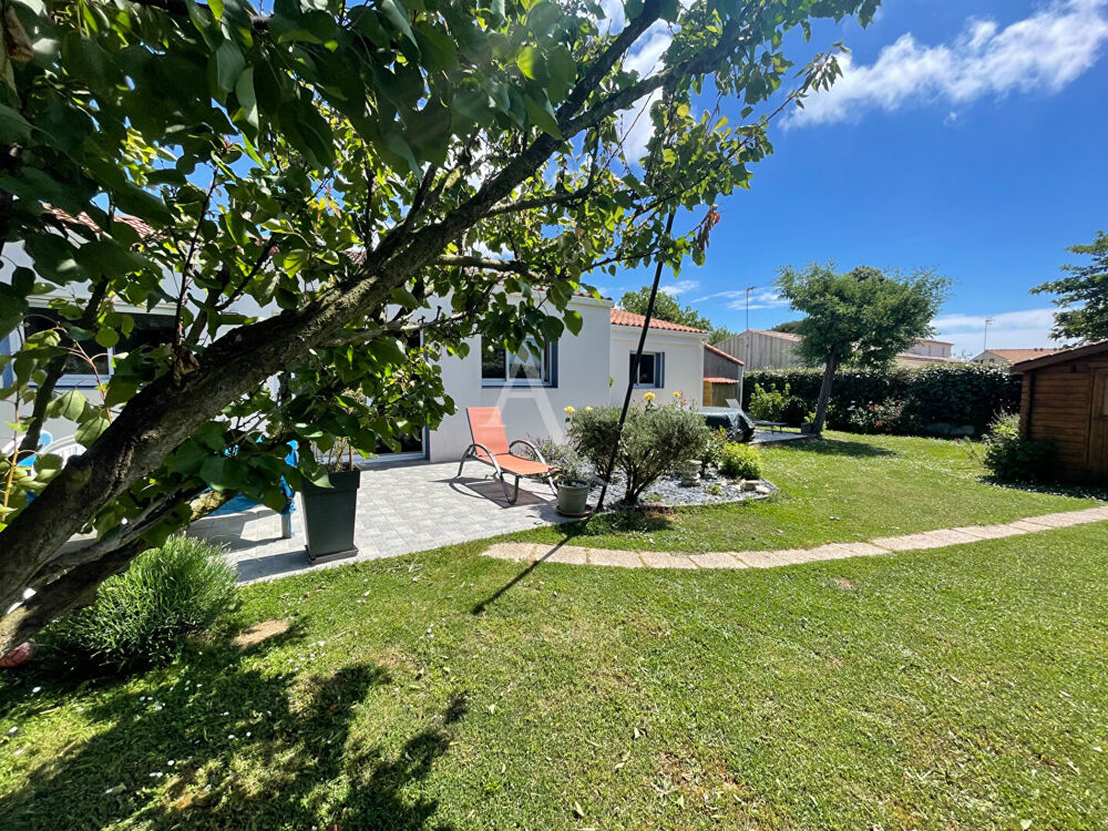 Maison Saint Vincent Sur Jard 5 pièce(s) 155 m2