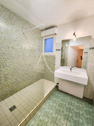  Appartement à louer 3 pièces 63 m²