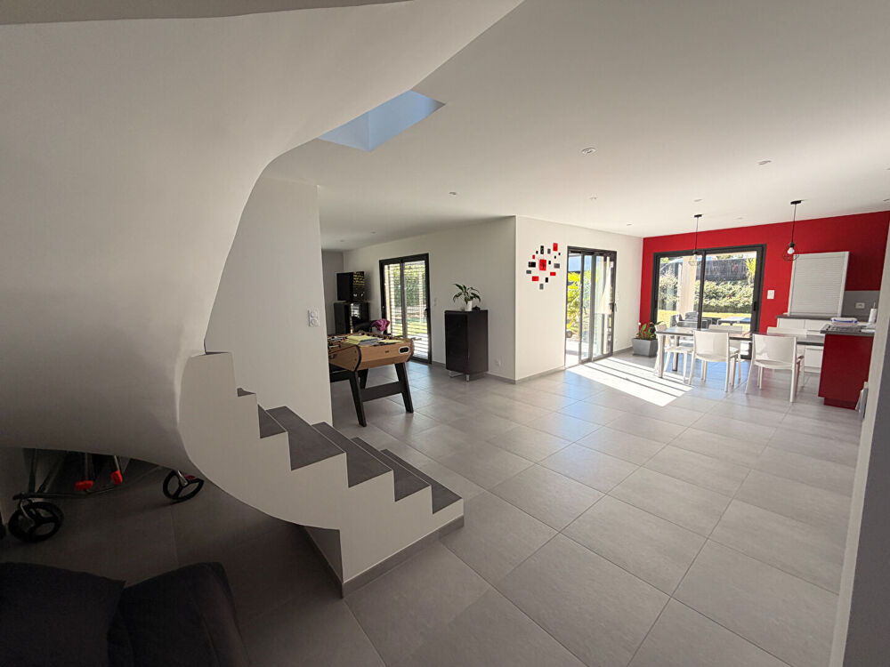 Vente Maison À CHÂTILLON-SUR-CHALARONNE, MAGNIFIQUE VILLA CONTEMPORAINE AVEC VUE DÉGAGÉE ET ESPACE BIEN-ÊTRE Chatillon sur chalaronne
